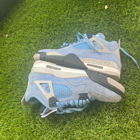 im selling jordan 4 unc - Picture 3 of 8